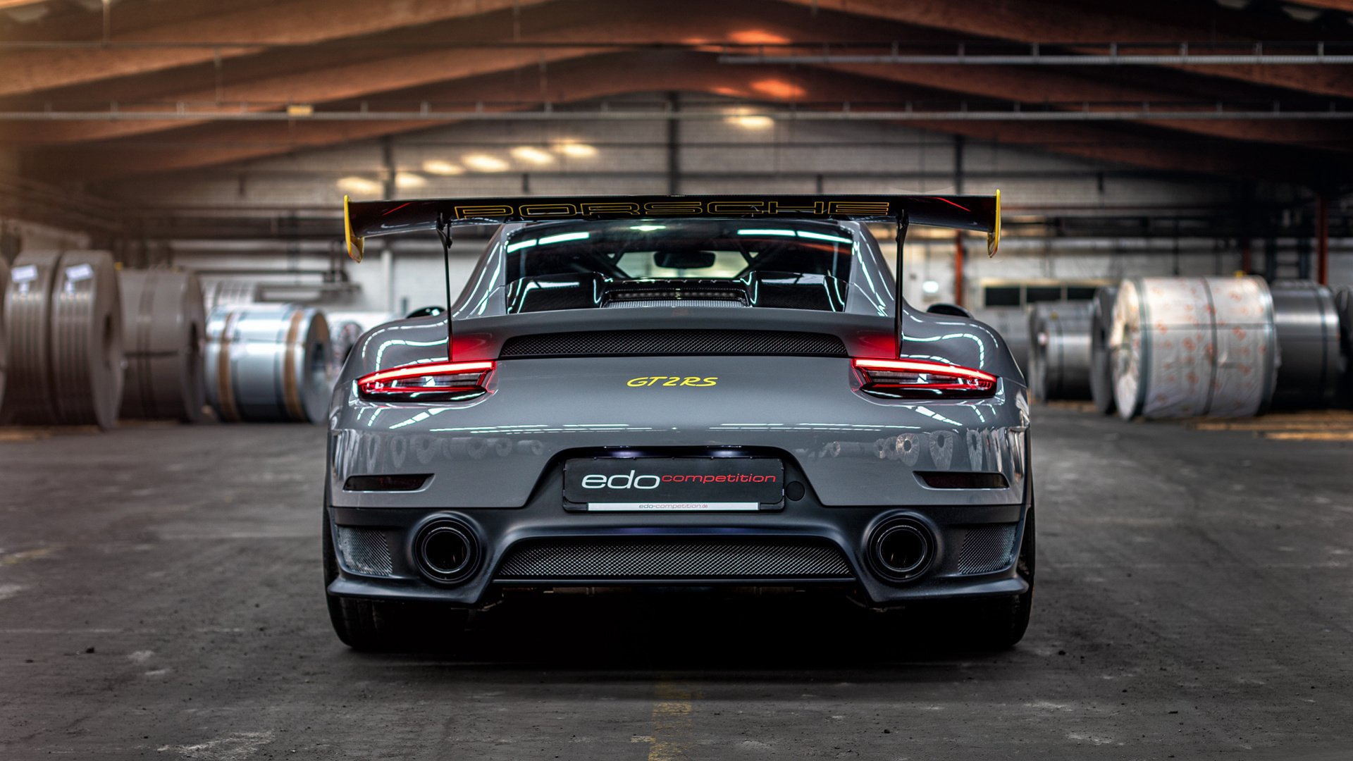 老鹰主场观众爆满气氛热烈，老鹰队视频