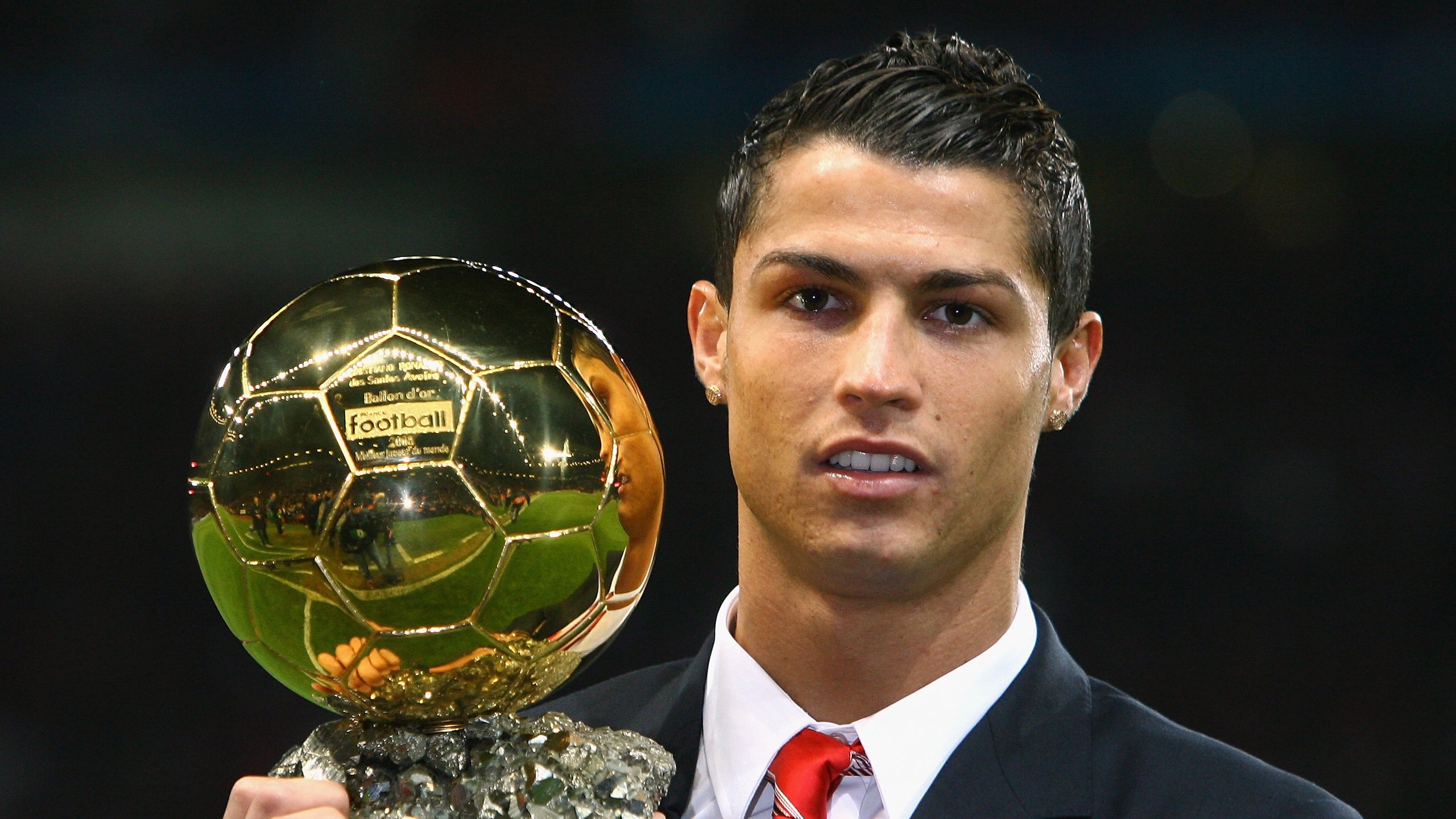 足球场地环境改善，硬件设施全面升级，足球场地建设方案